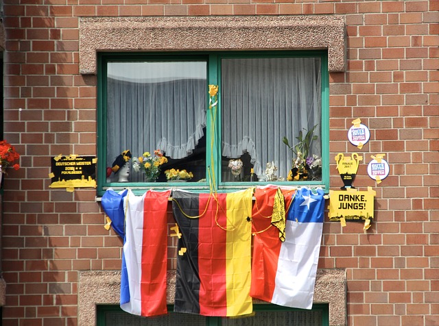 既是对当前 既是对当前